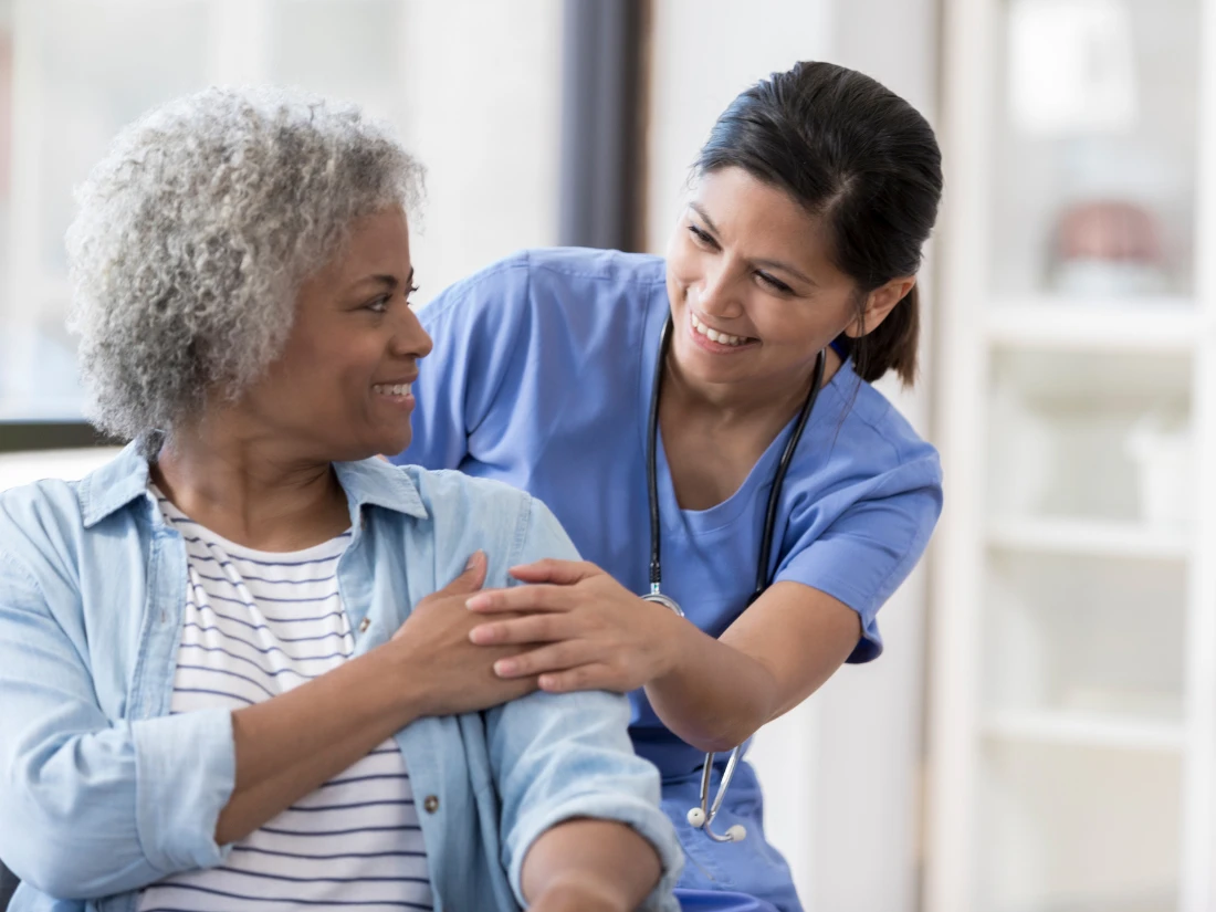 A skilled nurse providing personalized in-home nursing care and medical support for seniors in Alexandria City, VA.